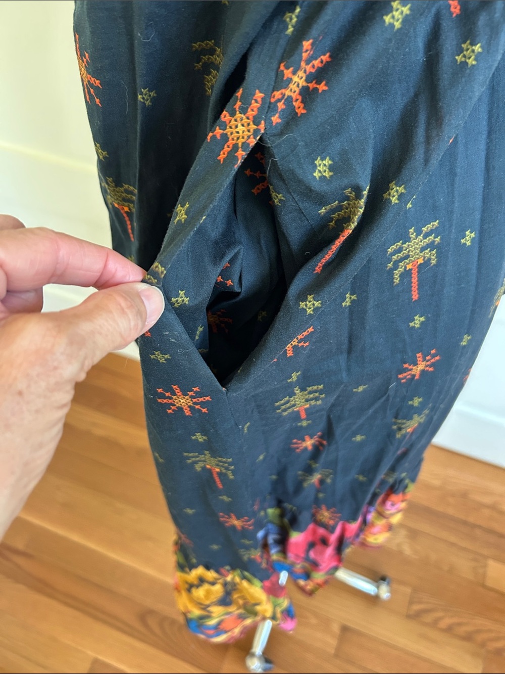 FARM Rio - Folklore Black Strapless Maxi Dress with embroidery and vibrant desig - Picture 8 of 12